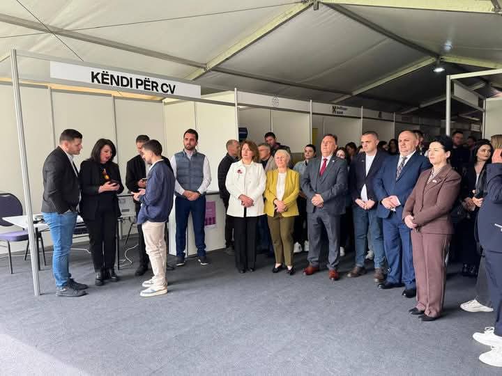 Mbahet Panairi i Punës dhe Karrierës në Universitetin “Kadri Zeka”