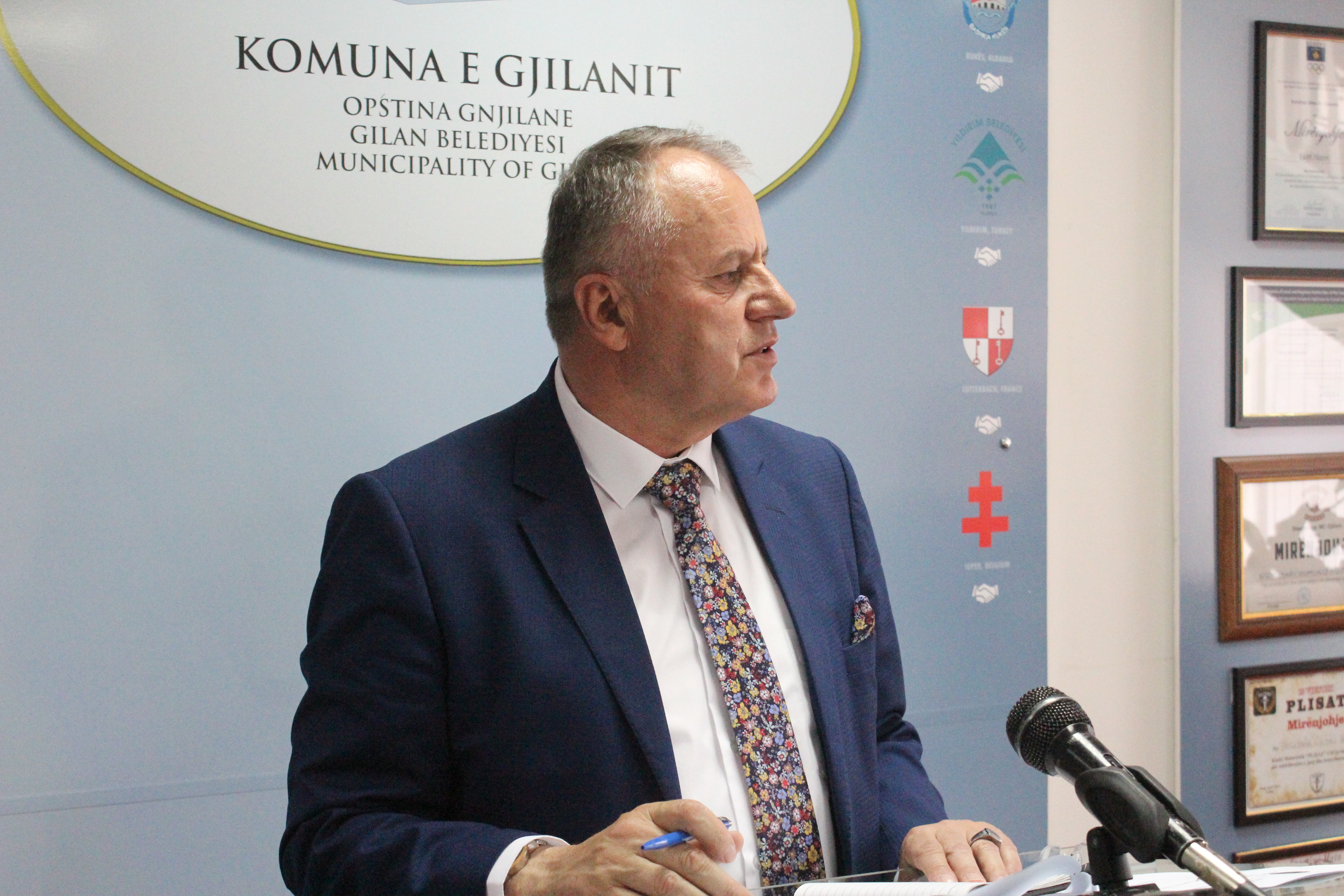 salih-kqiku-konference.JPG